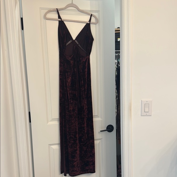 FREE PEOPLE Elegant Velvet Dress in Rich BURGUNDY NWOT - Picture 7 of 16